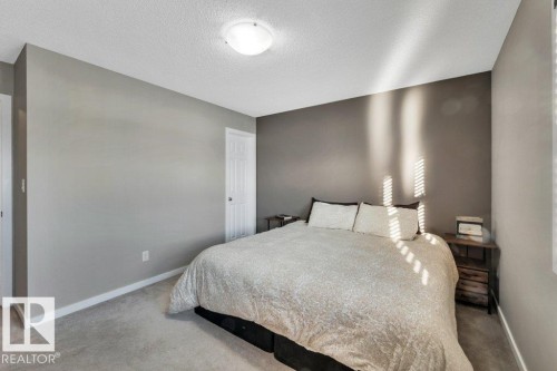 1512 70 Street Sw, Edmonton, AB - Indoor Photo Showing Bedroom