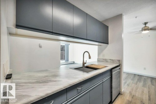 134 17447 98A Avenue, Edmonton, AB - Indoor Photo Showing Kitchen