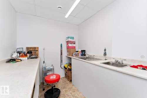 3211 62 Street, Beaumont, AB - Indoor