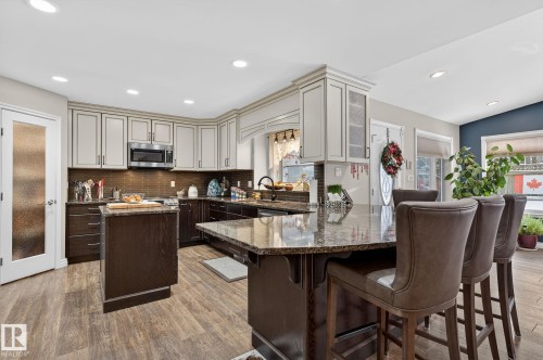 465 Riverpark, Fort Saskatchewan, AB - Indoor Photo Showing Kitchen With Upgraded Kitchen