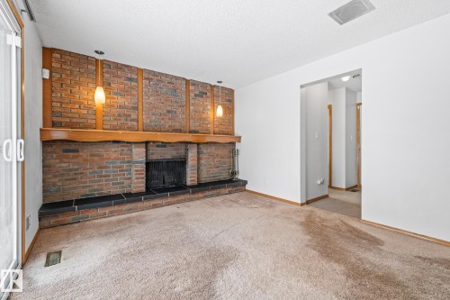 16239 114 Street, Edmonton, AB - Indoor With Fireplace