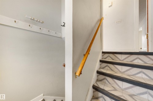 10525 134 Street, Edmonton, AB - Indoor Photo Showing Other Room