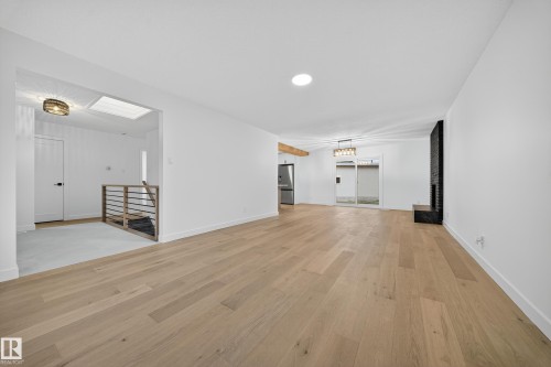 11147 36A Avenue, Edmonton, AB - Indoor Photo Showing Other Room