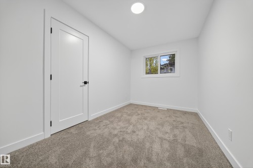 11147 36A Avenue, Edmonton, AB - Indoor Photo Showing Other Room