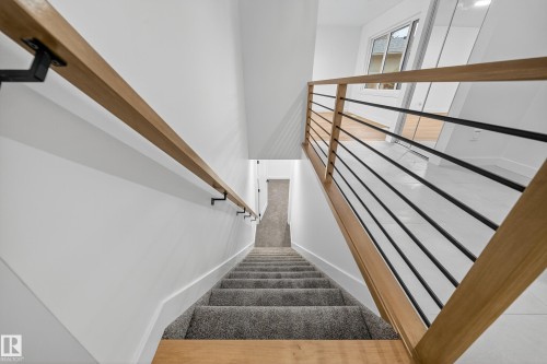 11147 36A Avenue, Edmonton, AB - Indoor Photo Showing Other Room