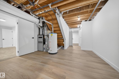 11147 36A Avenue, Edmonton, AB - Indoor