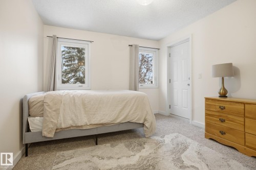 18024 96 Avenue, Edmonton, AB - Indoor Photo Showing Bedroom
