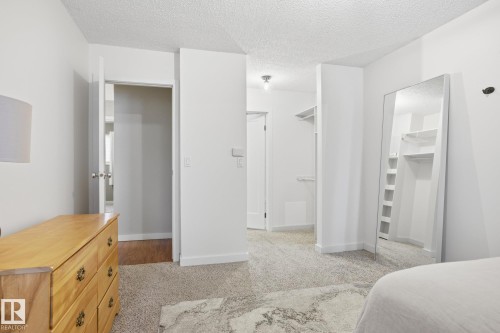 18024 96 Avenue, Edmonton, AB - Indoor Photo Showing Bedroom