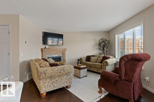 10612 97 Street, Morinville, AB - Indoor Photo Showing Dining Room
