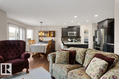 10612 97 Street, Morinville, AB - Indoor Photo Showing Living Room