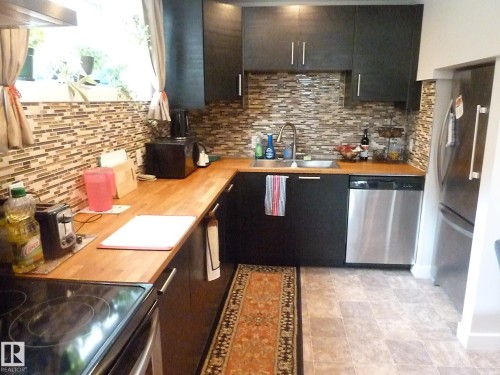 12836 107 Street, Edmonton, AB - Indoor Photo Showing Kitchen With Upgraded Kitchen