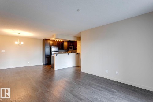 254 11517 Ellerslie Road, Edmonton, AB - Indoor Photo Showing Kitchen
