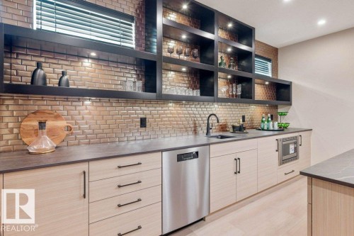 26 Easton Close, St. Albert, AB - Indoor Photo Showing Kitchen With Upgraded Kitchen