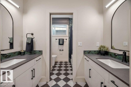 26 Easton Close, St. Albert, AB - Indoor Photo Showing Bathroom