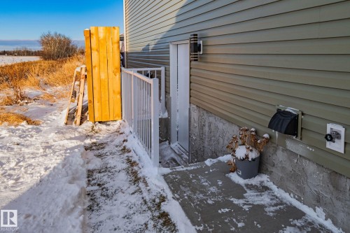 5262 47 Ave, Calmar, AB - Outdoor