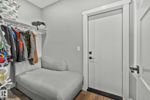 5262 47 Ave, Calmar, AB - Indoor