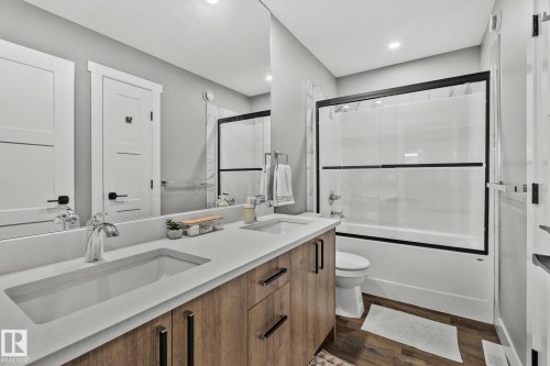 5262 47 Ave, Calmar, AB - Indoor Photo Showing Bathroom