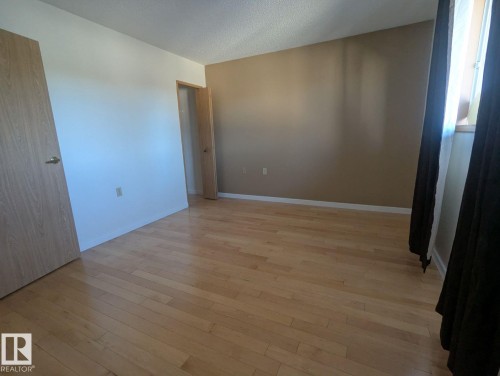 7540 137A Avenue, Edmonton, AB - Indoor Photo Showing Other Room