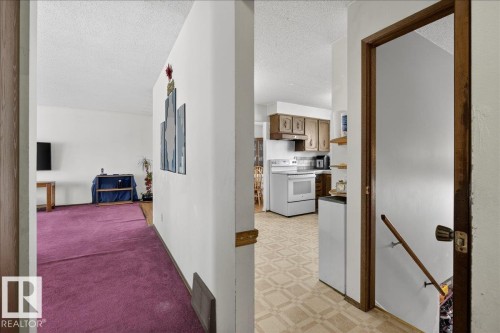 17003 109 Street, Edmonton, AB - Indoor