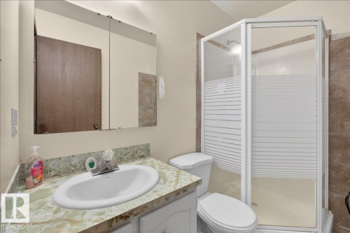 17003 109 Street, Edmonton, AB - Indoor Photo Showing Bathroom