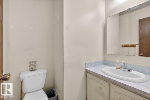 17003 109 Street, Edmonton, AB - Indoor Photo Showing Bathroom
