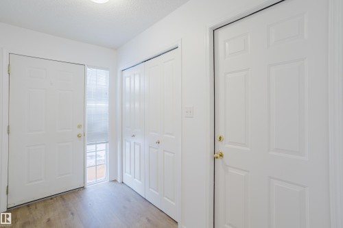 57 843 Youville Drive W, Edmonton, AB - Indoor Photo Showing Other Room