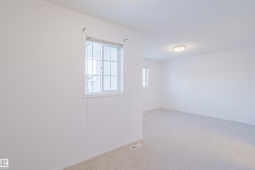 57 843 Youville Drive W, Edmonton, AB - Indoor Photo Showing Other Room