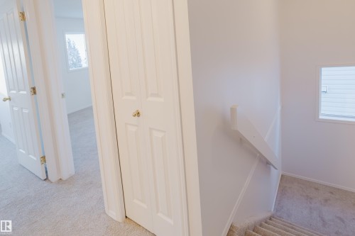 57 843 Youville Drive W, Edmonton, AB - Indoor Photo Showing Other Room