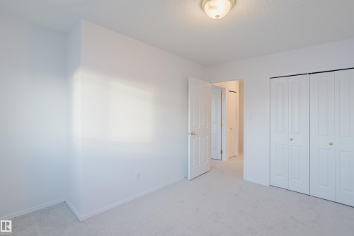 57 843 Youville Drive W, Edmonton, AB - Indoor