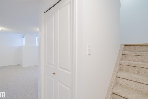 57 843 Youville Drive W, Edmonton, AB - Indoor Photo Showing Other Room