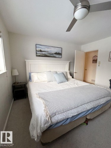 7211 83 Street, Edmonton, AB - Indoor Photo Showing Bedroom