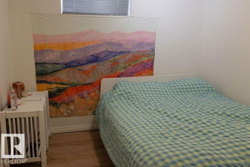 7211 83 Street, Edmonton, AB - Indoor Photo Showing Bedroom