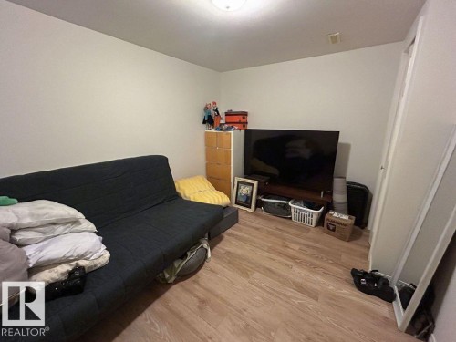 7211 83 Street, Edmonton, AB - Indoor