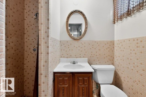 12224 55 Street Nw, Edmonton, AB - Indoor Photo Showing Bathroom