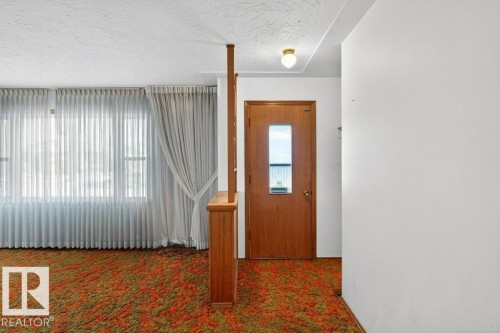 12224 55 Street Nw, Edmonton, AB - Indoor Photo Showing Other Room