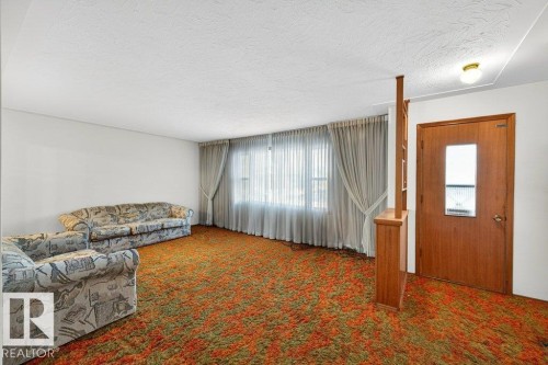 12224 55 Street Nw, Edmonton, AB - Indoor Photo Showing Other Room