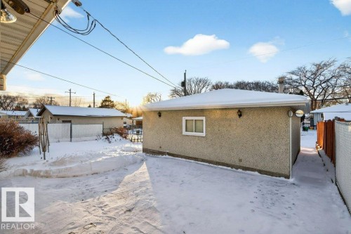 12224 55 Street Nw, Edmonton, AB - Outdoor