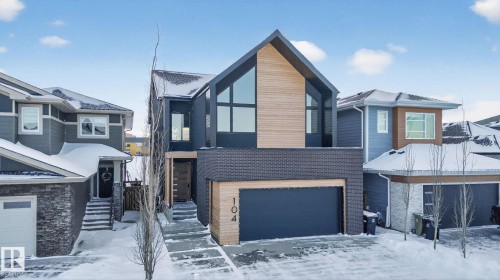 Modern home with an attached garage - 104 Edgewater Circle, Leduc, AB - Outdoor