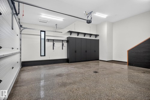 View of garage - 104 Edgewater Circle, Leduc, AB - Indoor Photo Showing Garage