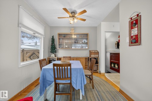6819 83 Avenue, Edmonton, AB - Indoor Photo Showing Dining Room