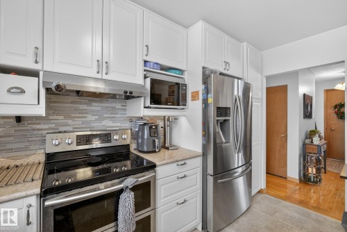 6819 83 Avenue, Edmonton, AB - Indoor Photo Showing Kitchen With Stainless Steel Kitchen