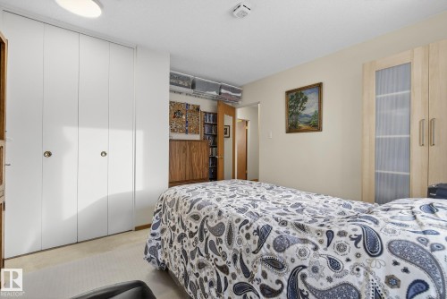 6819 83 Avenue, Edmonton, AB - Indoor Photo Showing Bedroom