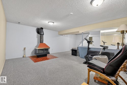 6819 83 Avenue, Edmonton, AB - Indoor