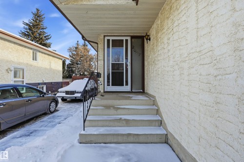 2007 49A Street, Edmonton, AB - Outdoor With Exterior