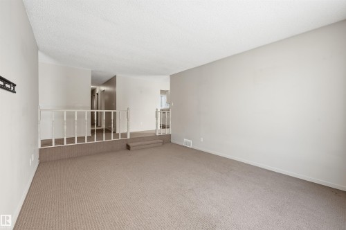 2007 49A Street, Edmonton, AB - Indoor Photo Showing Other Room
