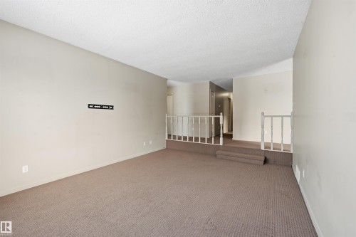 2007 49A Street, Edmonton, AB - Indoor Photo Showing Other Room