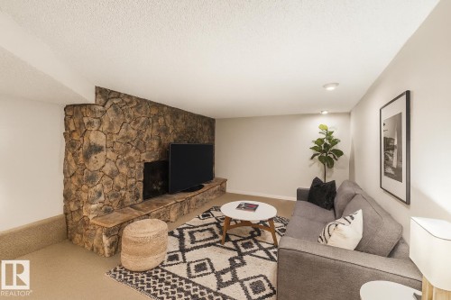 2007 49A Street, Edmonton, AB - Indoor Photo Showing Living Room