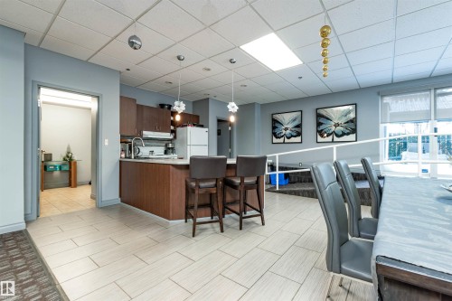 1105 10130 114 Street, Edmonton, AB - Indoor