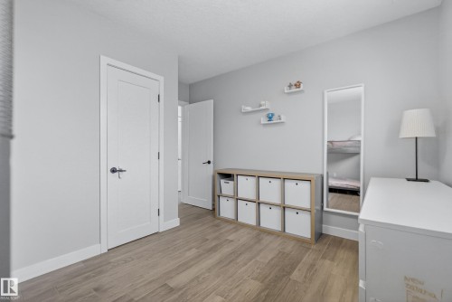 5604 91 Avenue, Edmonton, AB - Indoor