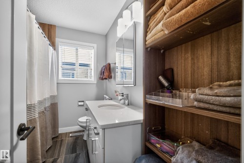 5604 91 Avenue, Edmonton, AB - Indoor